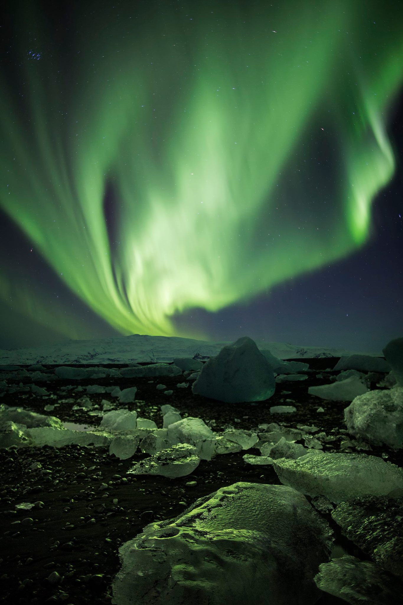 来一个冰岛极光的合集！期待我们2月9日开始的冰岛摄影之行|冰岛|合集|摄影_新浪新闻