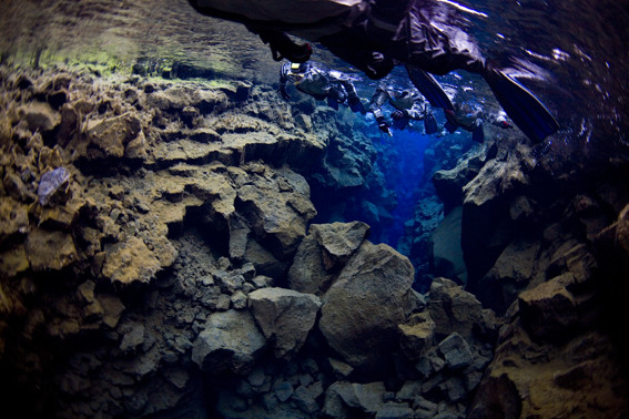 海底裂谷图片